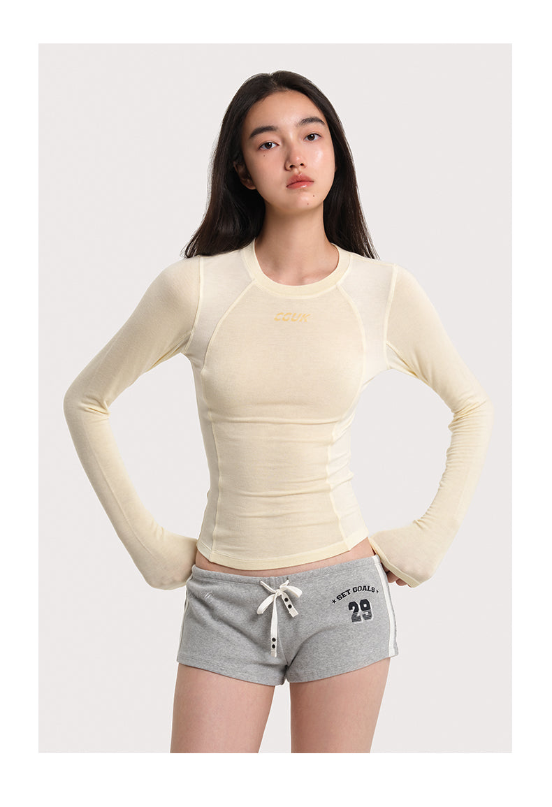 SLIM-FIT COLORBLOCKED VERSATILE TOP & CASUAL SPORTS SHORTS