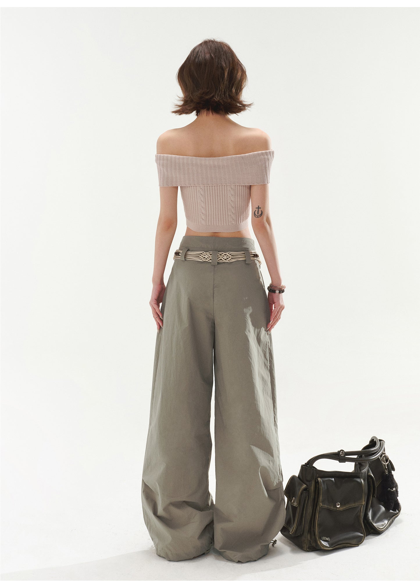 RETRO OFF-SHOULDER CABLE CROP TOP & LOW WAIST CARGO LOOSE PANTS