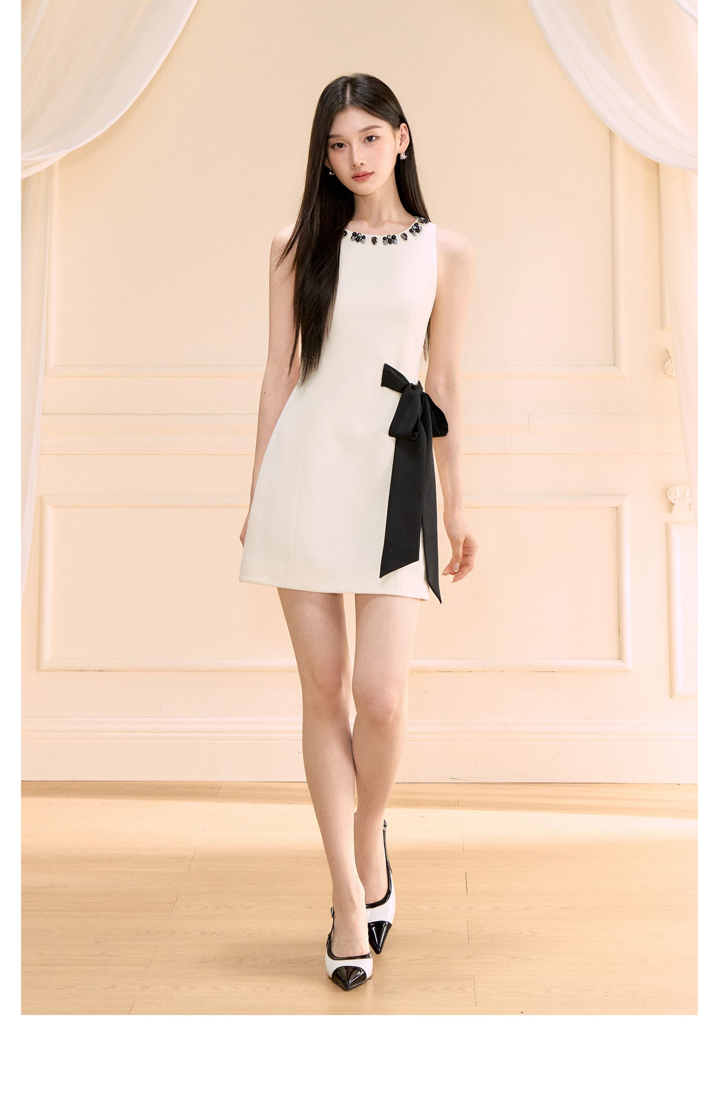 CREAMY ELEGANT SLEEVELESS DRESS