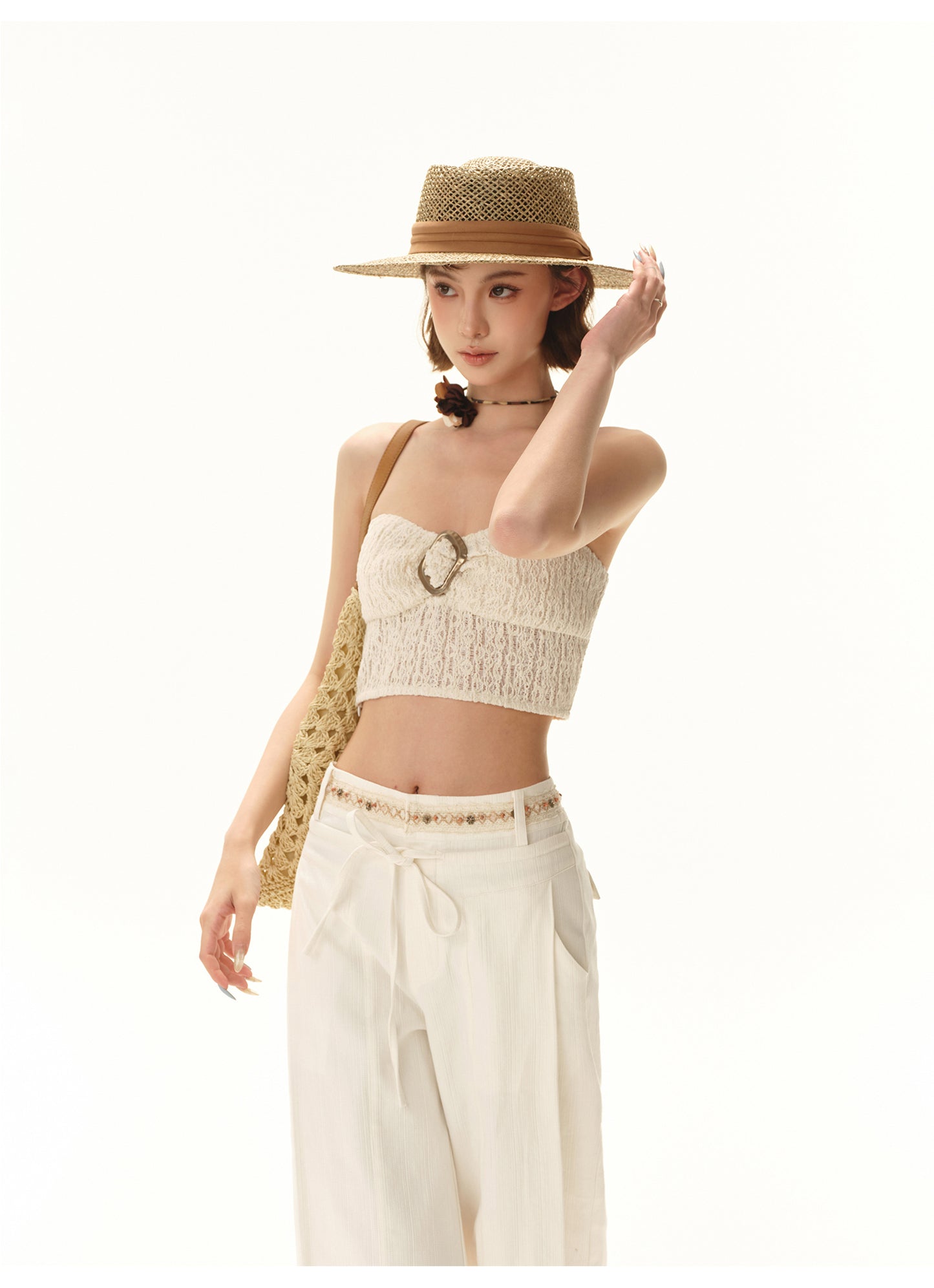 3D TEXTURED KNIT STRAPLESS CROP TOP