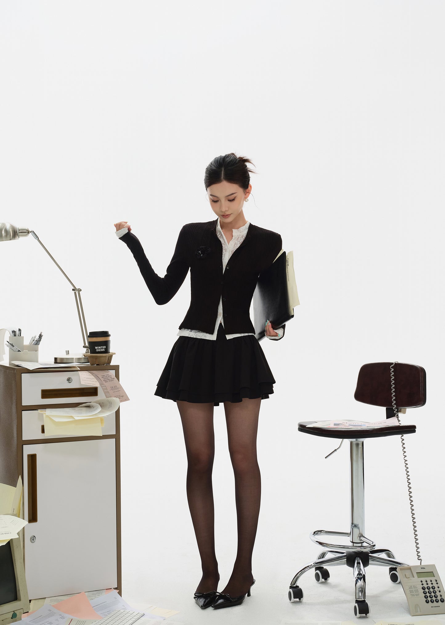 CELEBRITY LACE STITCHING KNIT CARDIGAN & HIGH WAIST PUFFY MINI SKIRT