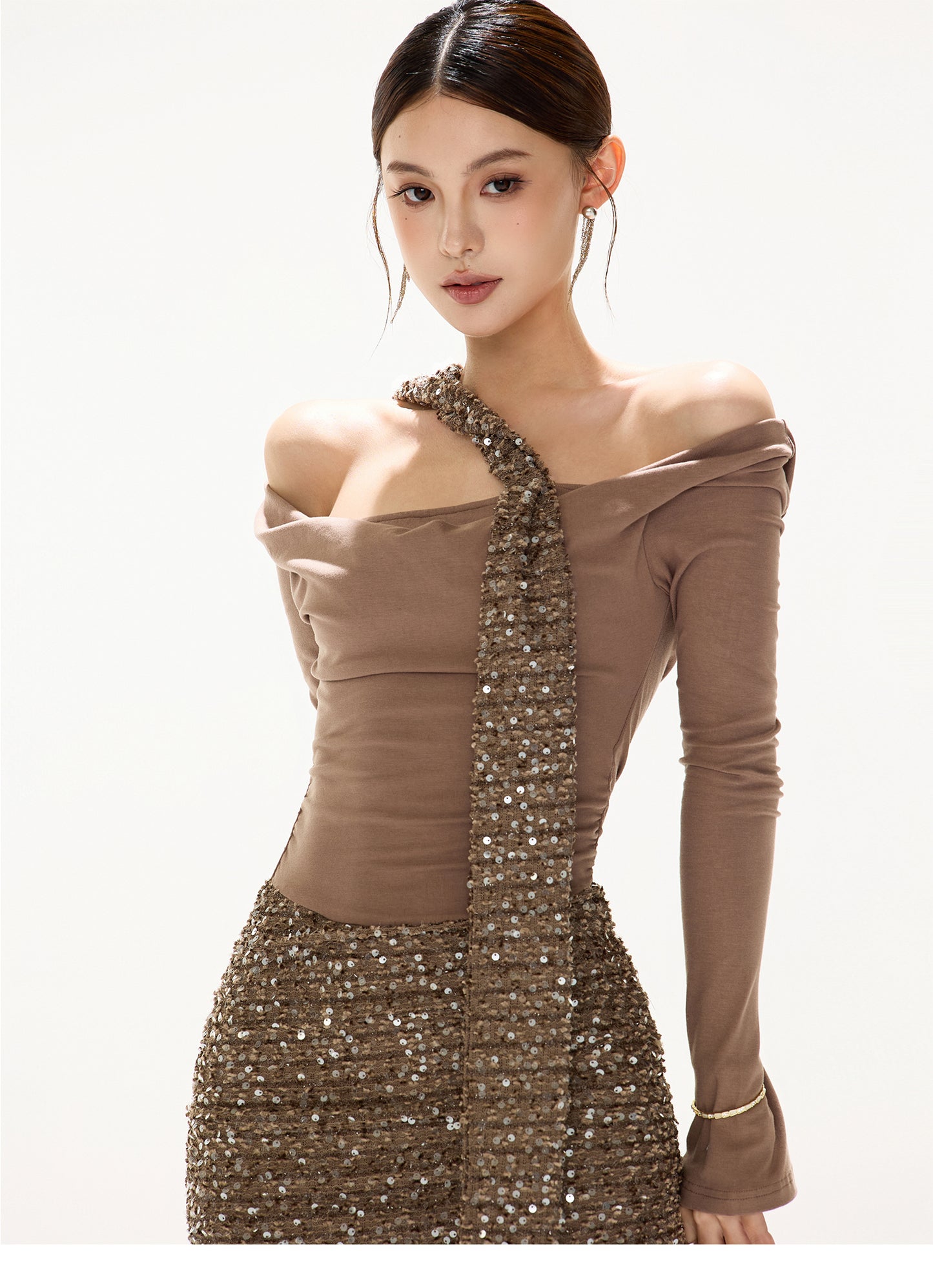 ELEGANT SEQUINED ONE-SHOULDER DRESS