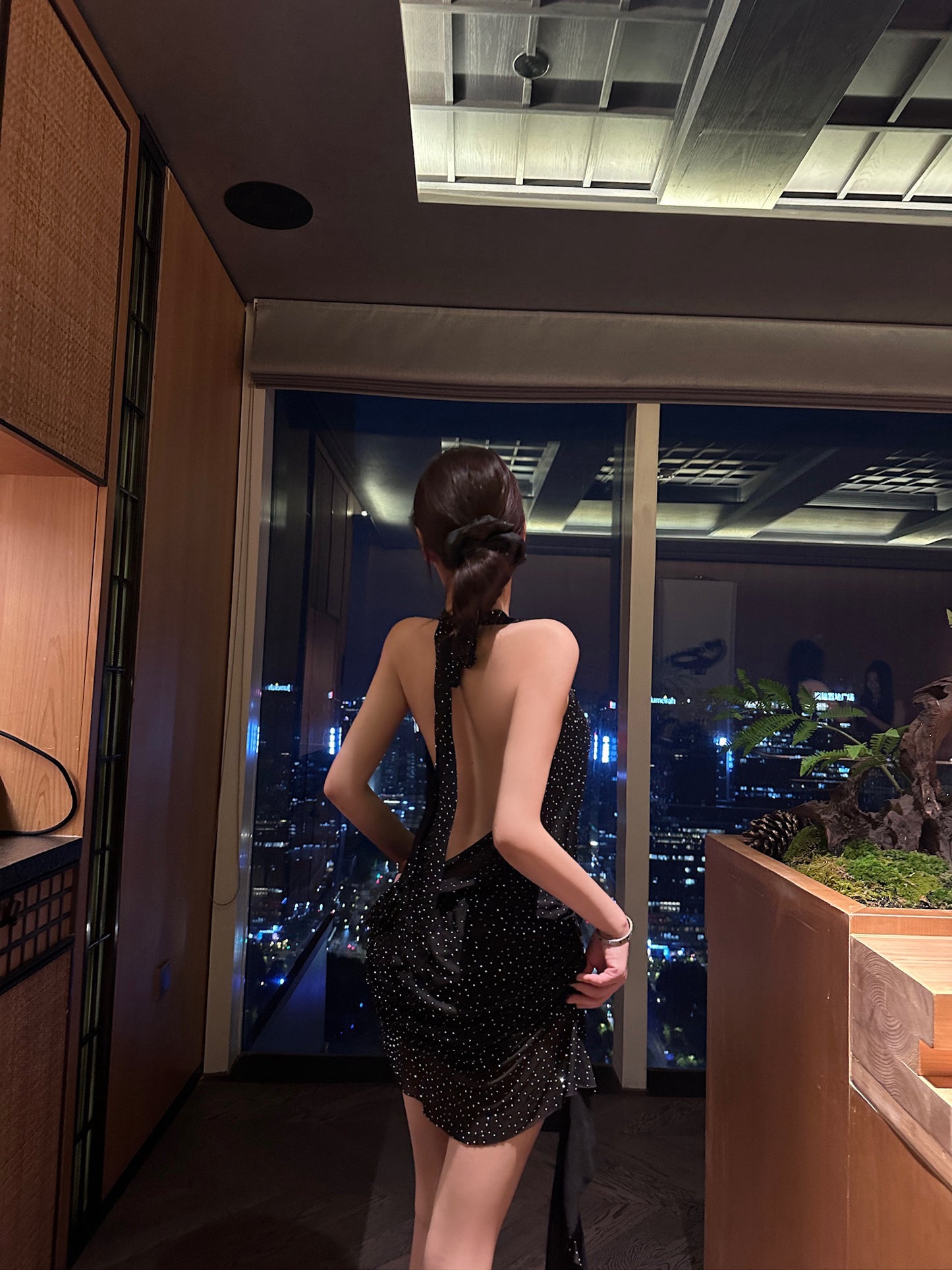 SEXY RHINESTONE BACKLESS HALTER DRESS