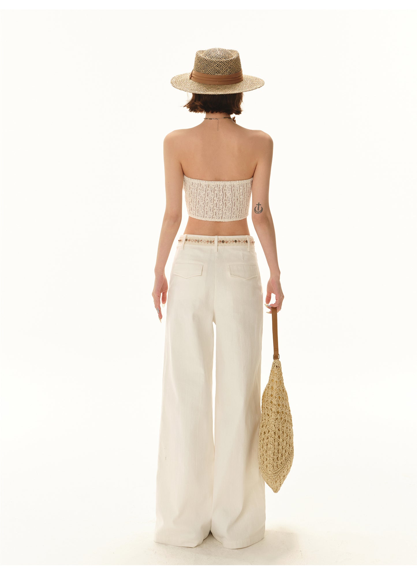 3D TEXTURED KNIT STRAPLESS CROP TOP