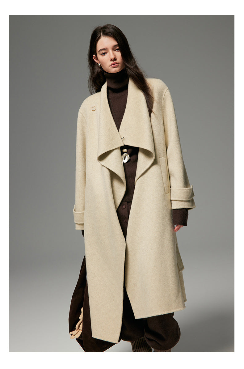 INTELLECTUAL SCARF COLLAR WOOL COAT