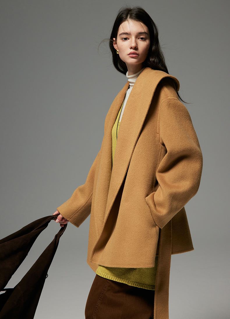 MERINO WOOL PRECISION SHORT COAT