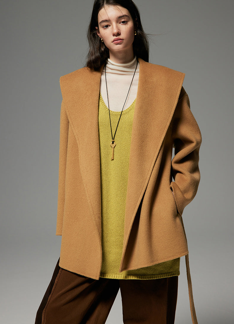 MERINO WOOL PRECISION SHORT COAT