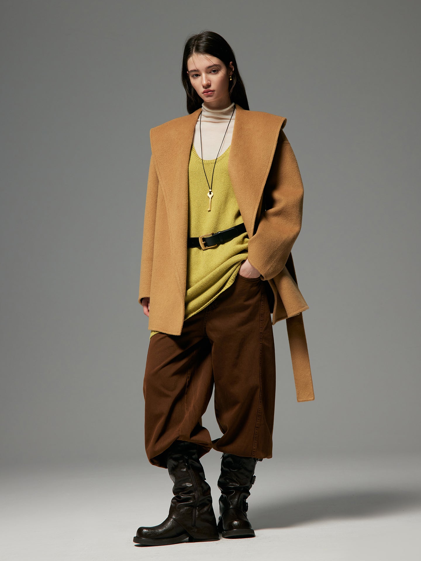 MERINO WOOL PRECISION SHORT COAT