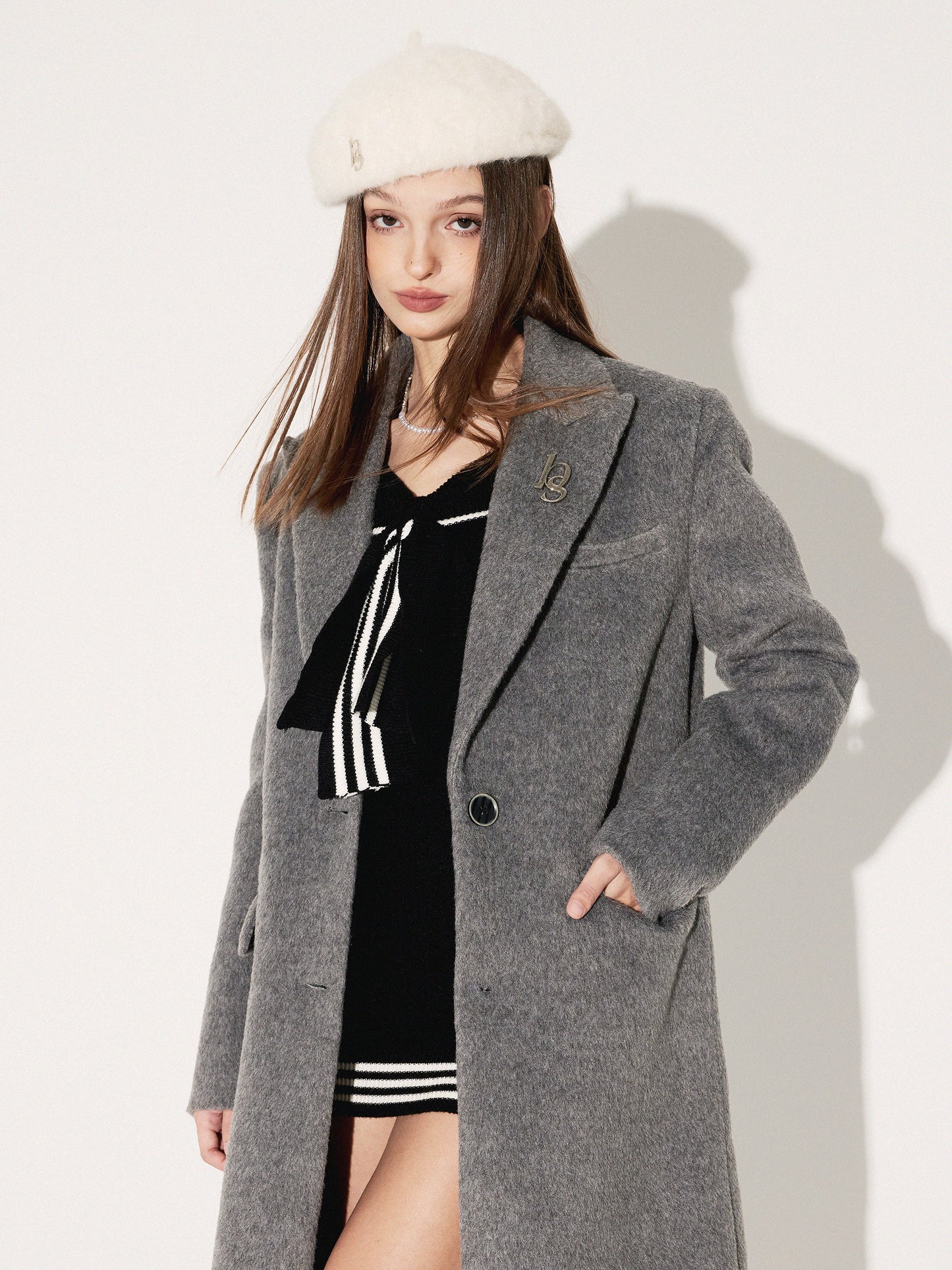 BROAD SHOULDER WOOL COAT