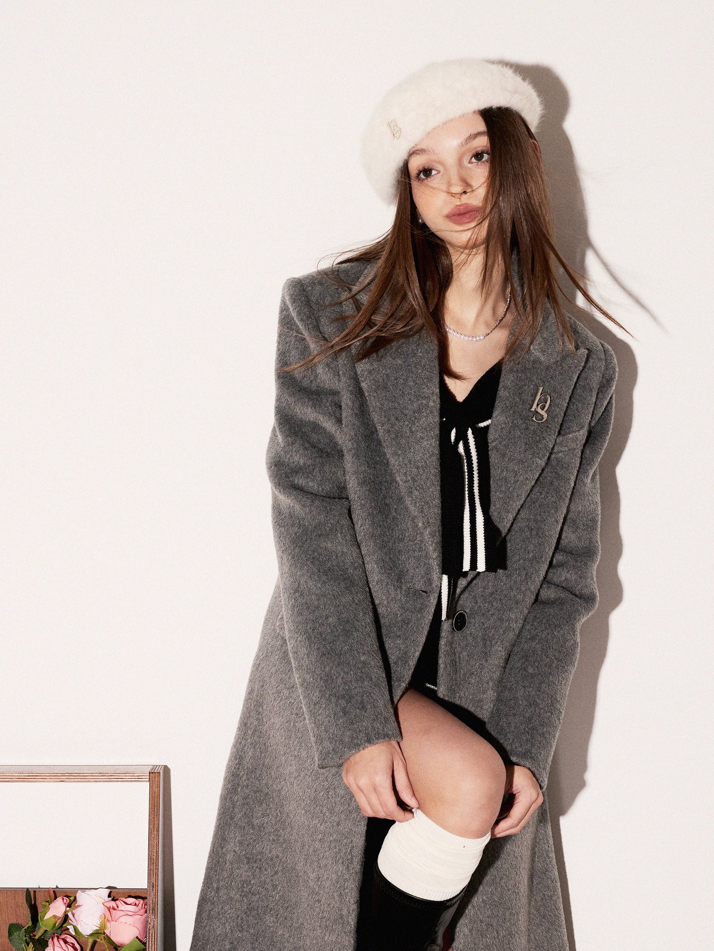 BROAD SHOULDER WOOL COAT