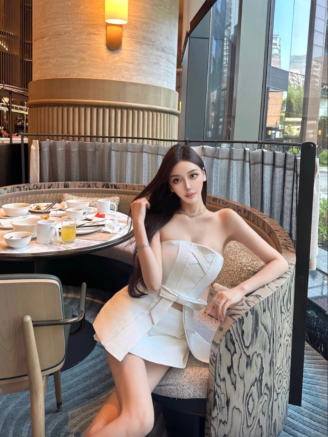 WHITE OFF-SHOULDER RIBBON SET