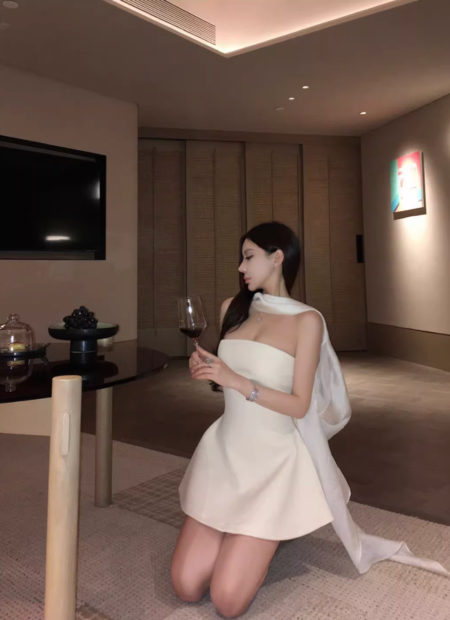 OFF-SHOULDER WHITE RIBBON MINI DRESS