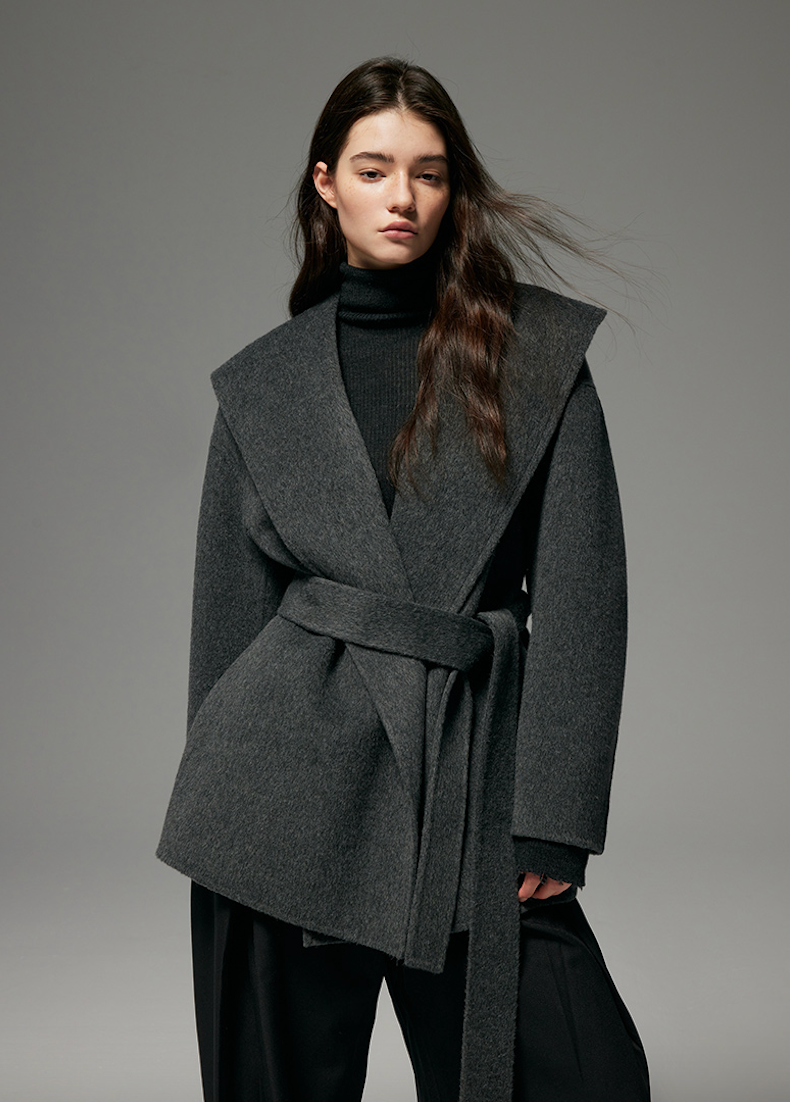 MERINO WOOL PRECISION SHORT COAT