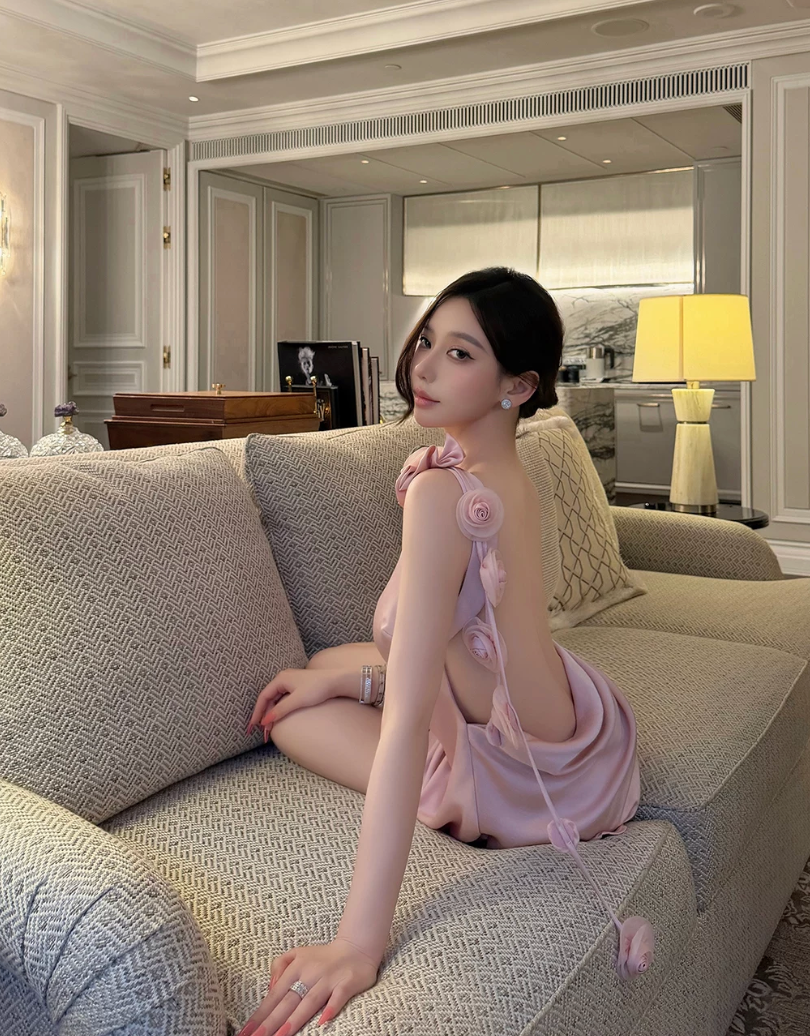FLORAL HALTER SATIN DRESS