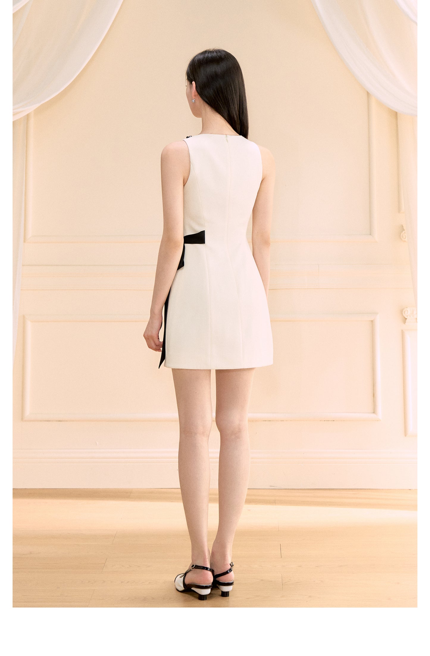 CREAMY ELEGANT SLEEVELESS DRESS