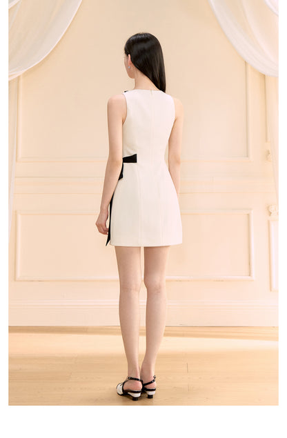 CREAMY ELEGANT SLEEVELESS DRESS