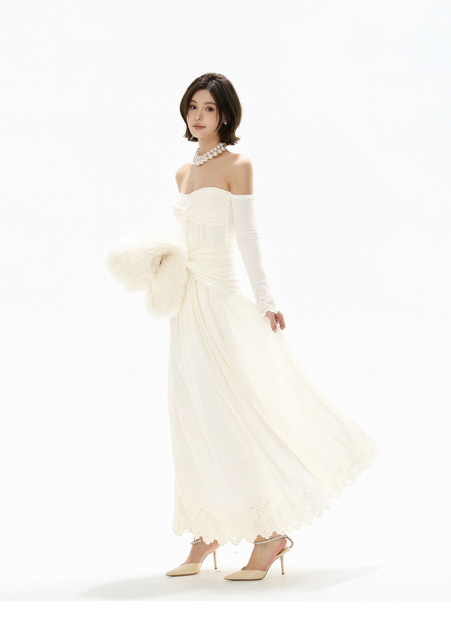 DETACHABLE FUR OFF-SHOULDER GOWN