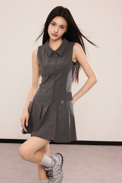 PREPPY STYLE NO SLEEVE PLEATED DRESS