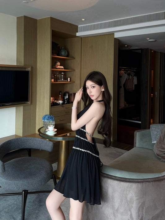 【日本在庫 】HALTER CHIFFON BACKLESS MINI DRESS