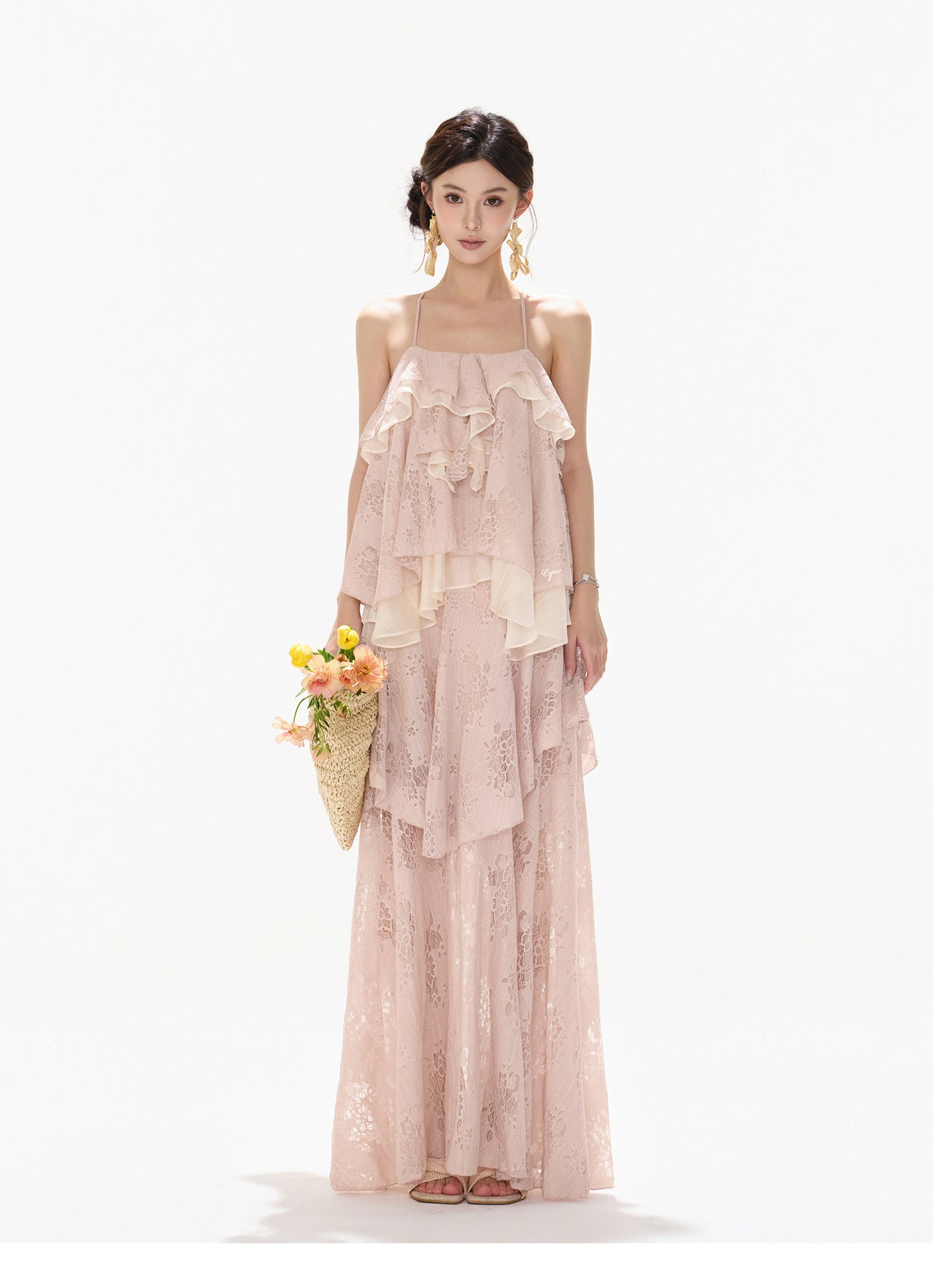 【日本在庫 】FRENCH LACE TIERED RUFFLE MAXI DRESS