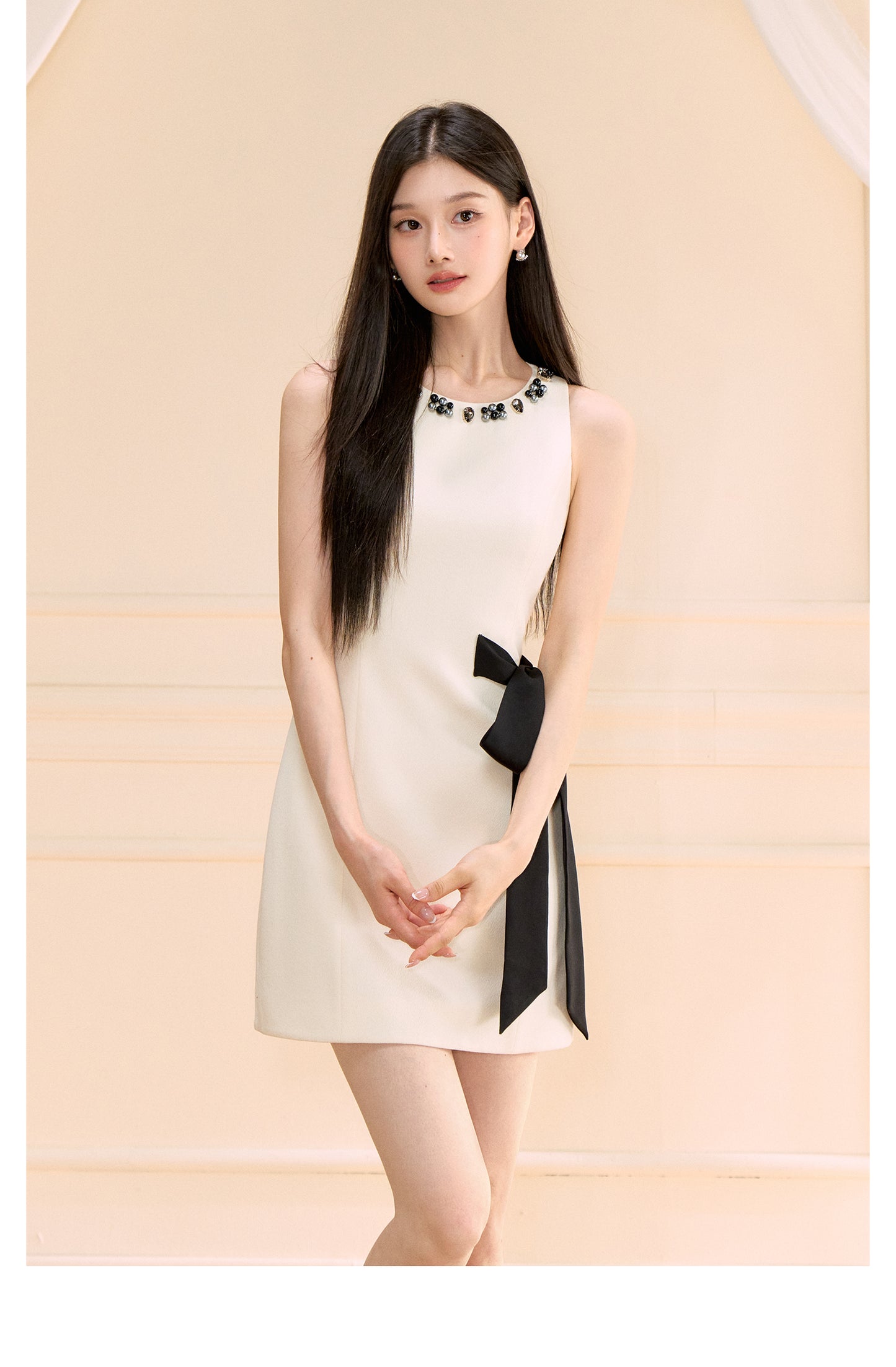 CREAMY ELEGANT SLEEVELESS DRESS