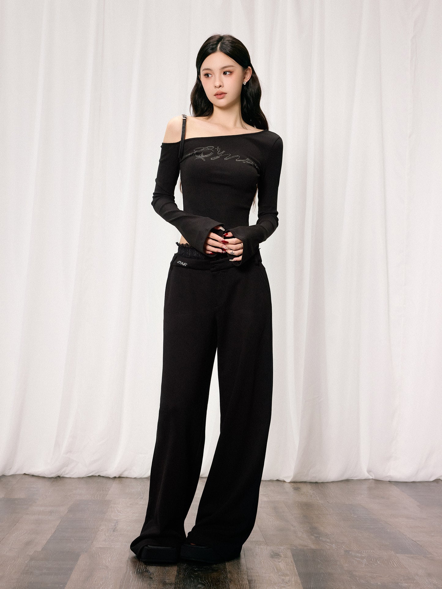 OFF-SHOULDER KNITTED RHINESTONE TOP & LACE PATCHWORK WIDE-LEG PANTS