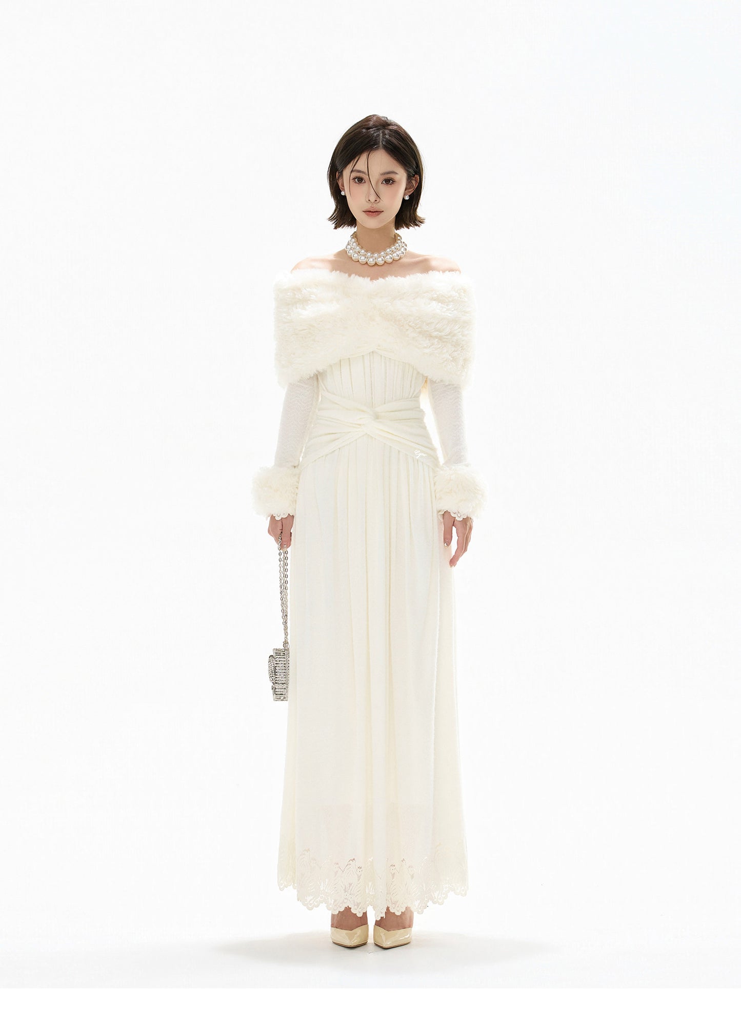 DETACHABLE FUR OFF-SHOULDER GOWN