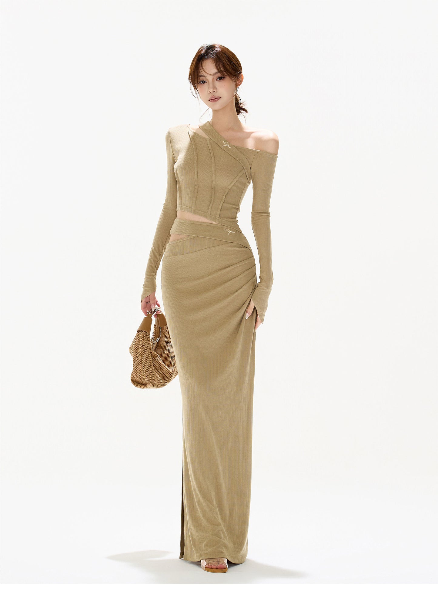 ELEGANT ASYMMETRIC KNIT SET