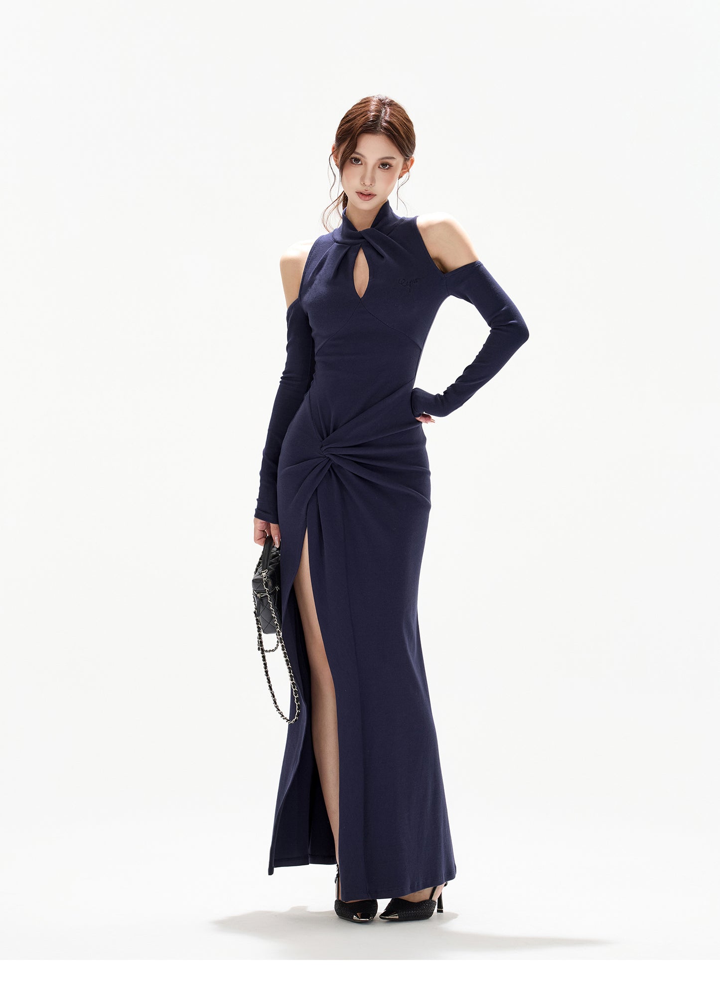 HALTER TWIST KNIT SLIT DRESS