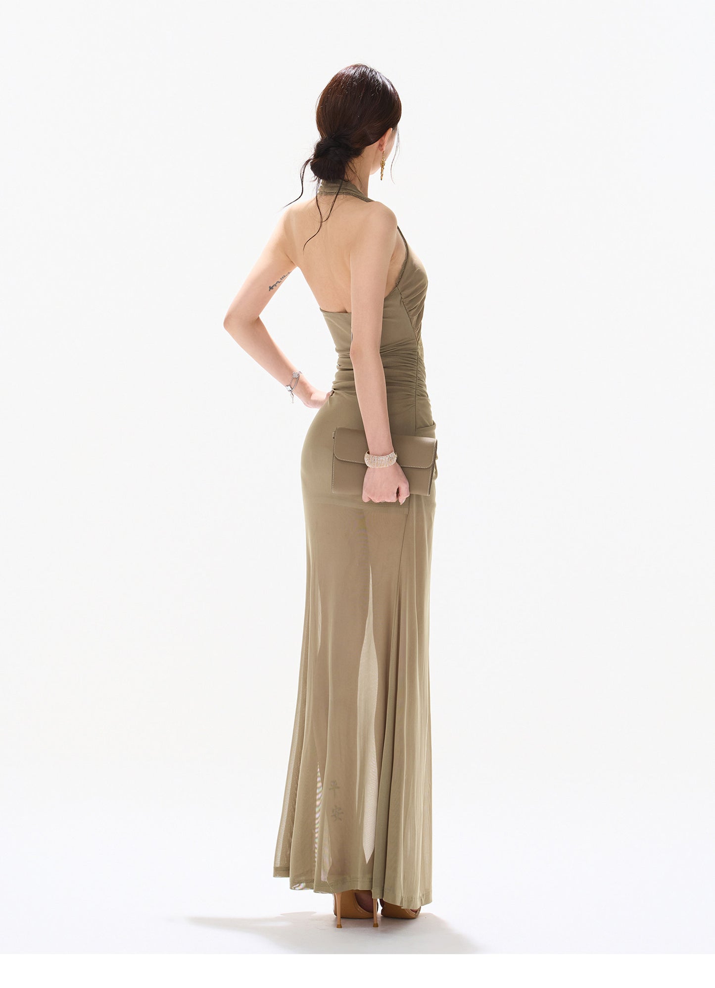 LACE HALTER BACKLESS MAXI