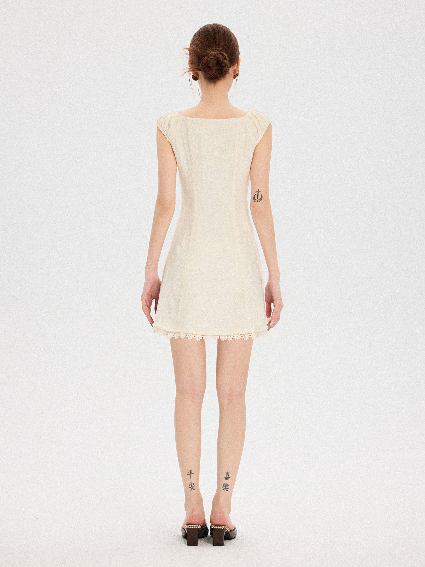 CHUNYU STYLE BEIGE LACE DRESS