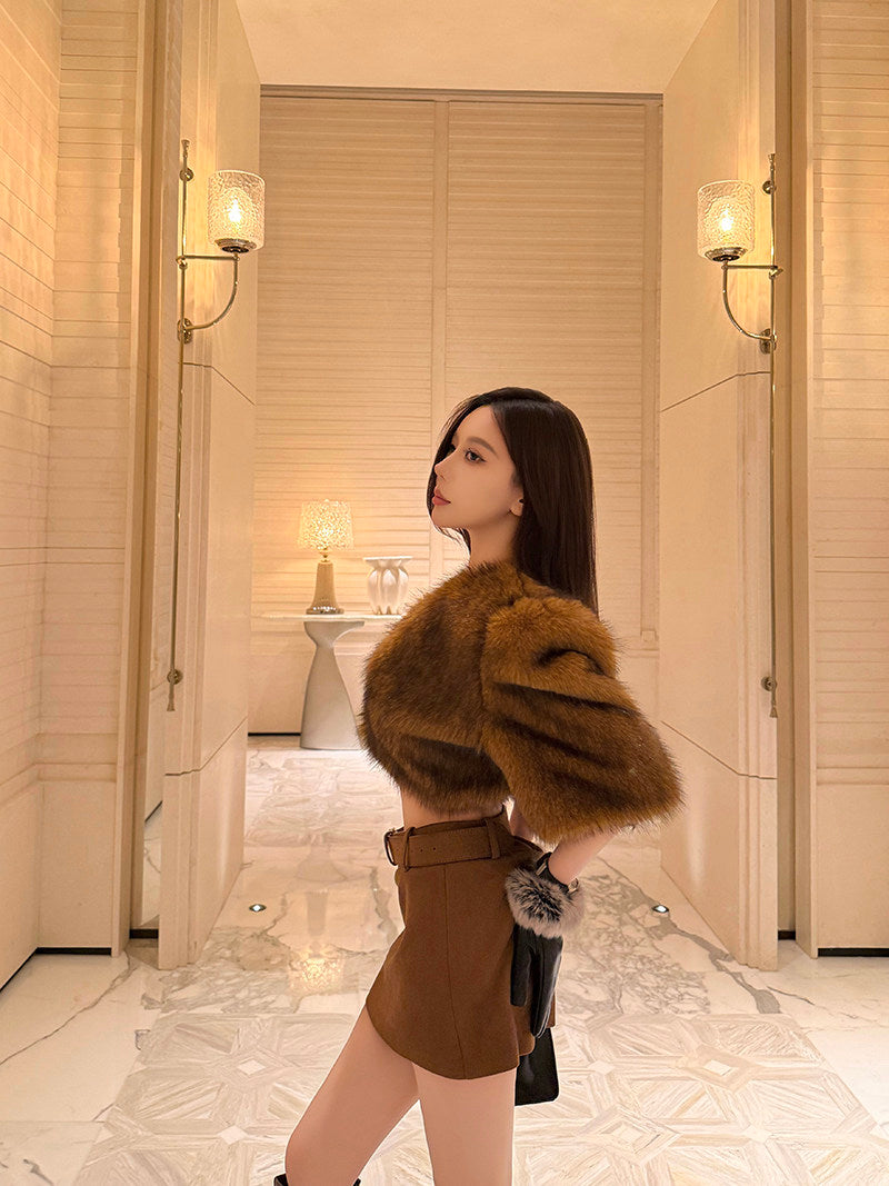 ECO FUR V-NECK SHORT JACKET & SUEDE BELTED MINI SKORT