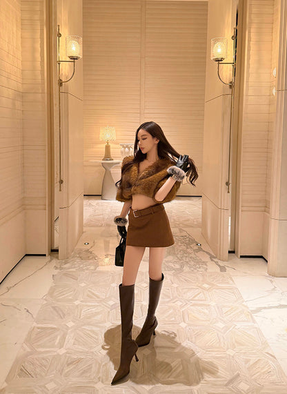 ECO FUR V-NECK SHORT JACKET & SUEDE BELTED MINI SKORT