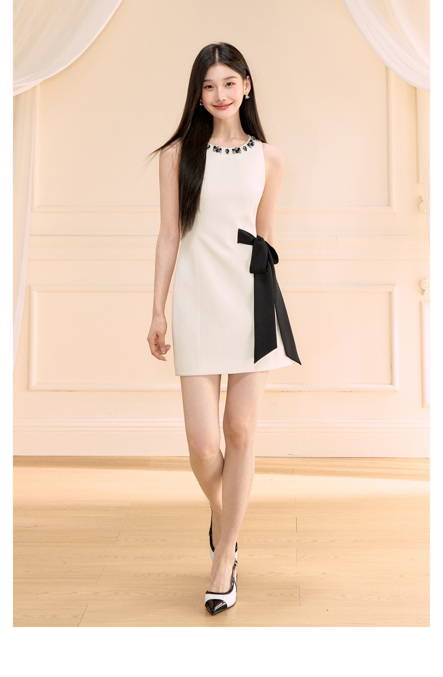 CREAMY ELEGANT SLEEVELESS DRESS