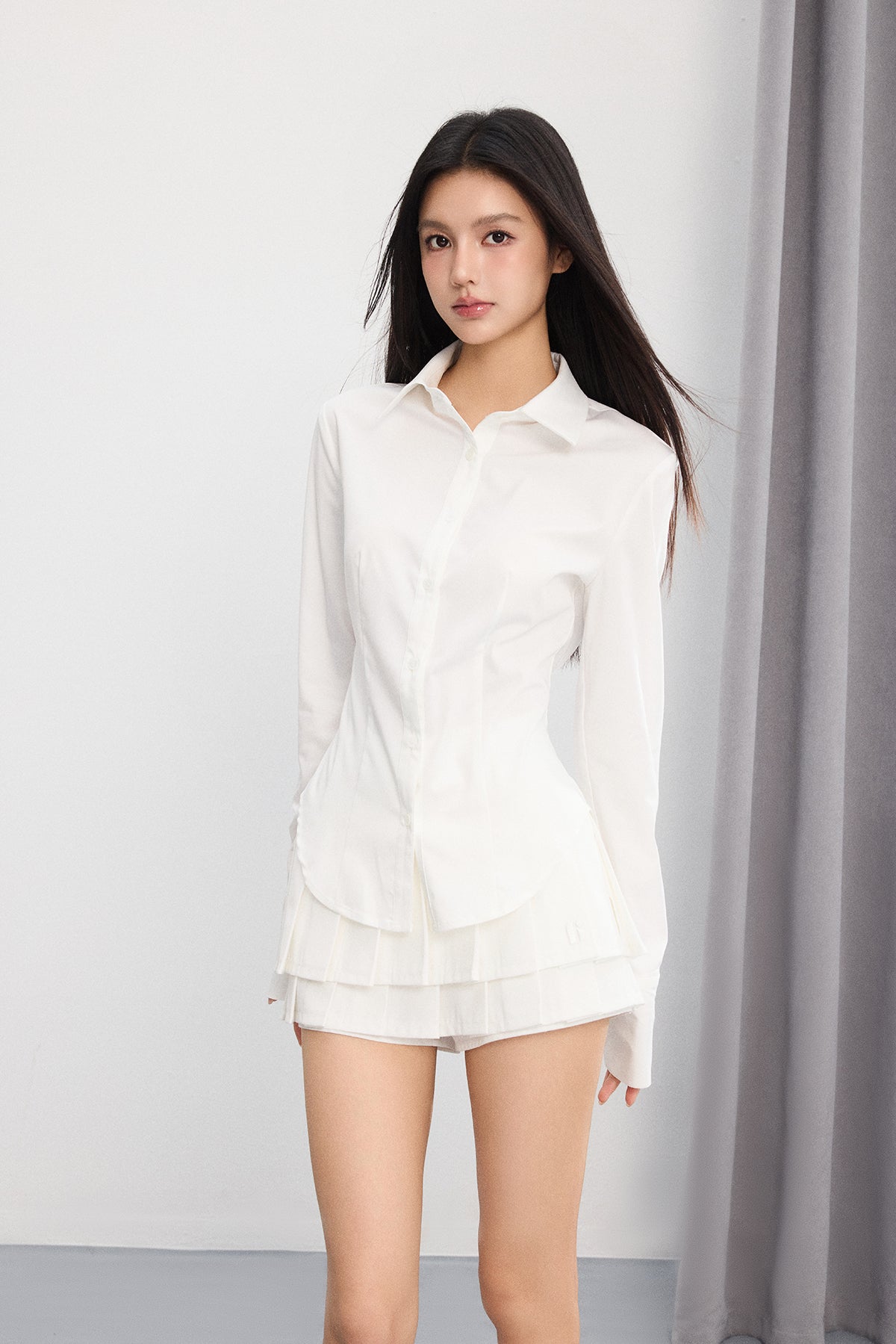 CELEB WAIST-LENGTH WHITE SHIRT & A-LINE PLEATED MINI SKIRT