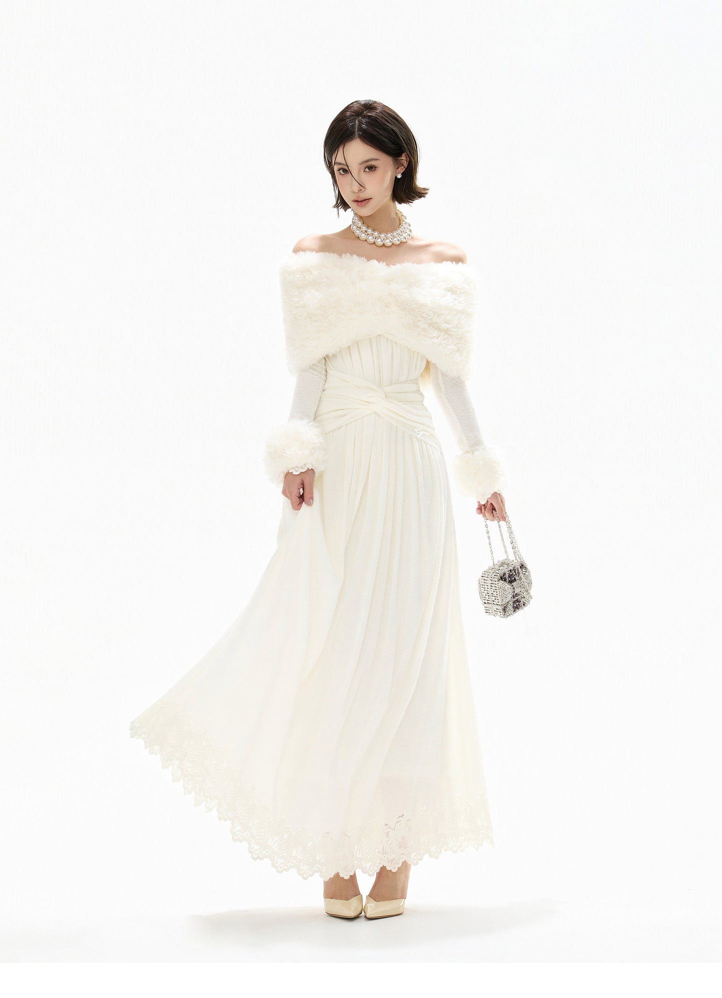 DETACHABLE FUR OFF-SHOULDER GOWN