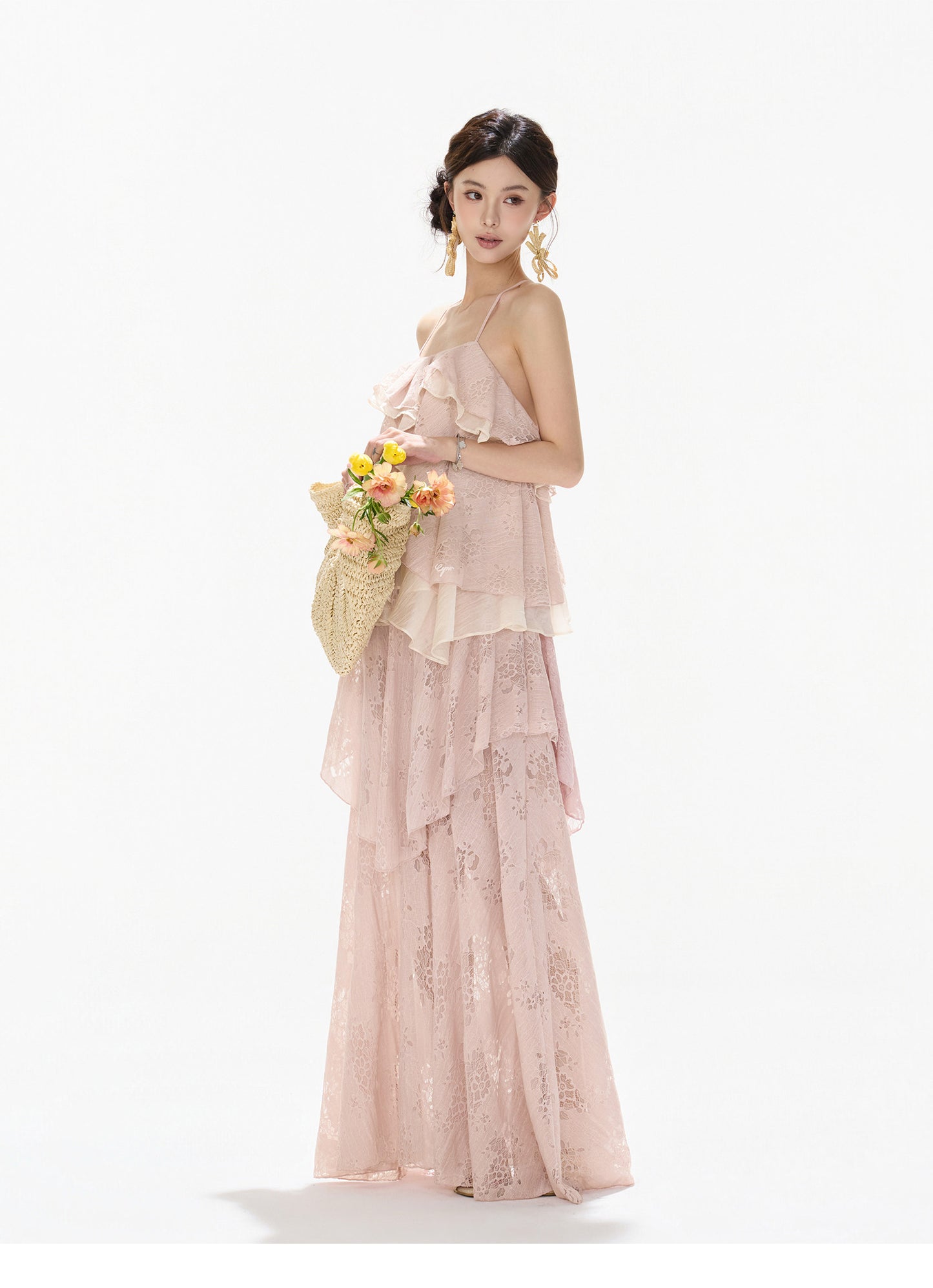 【日本在庫 】FRENCH LACE TIERED RUFFLE MAXI DRESS