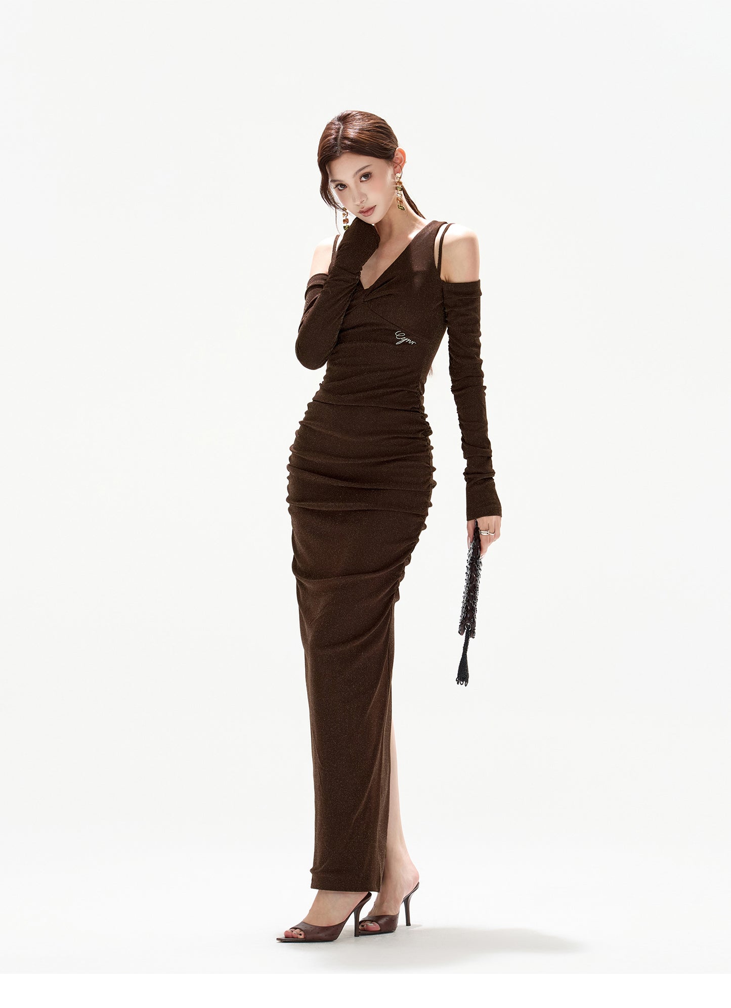 ELEGANT OFF-SHOULDER KNIT DRESS