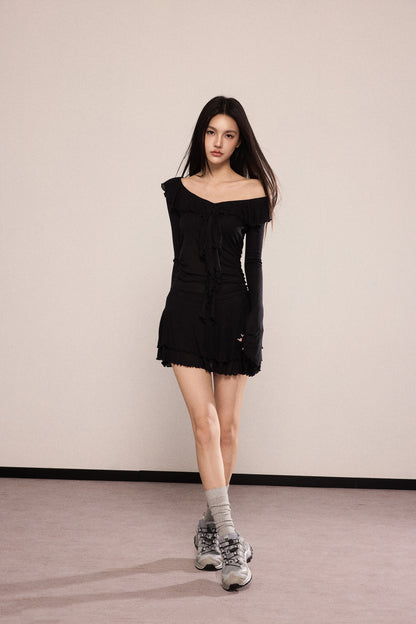 SLIM FIT V-NECK BLACK DRESS