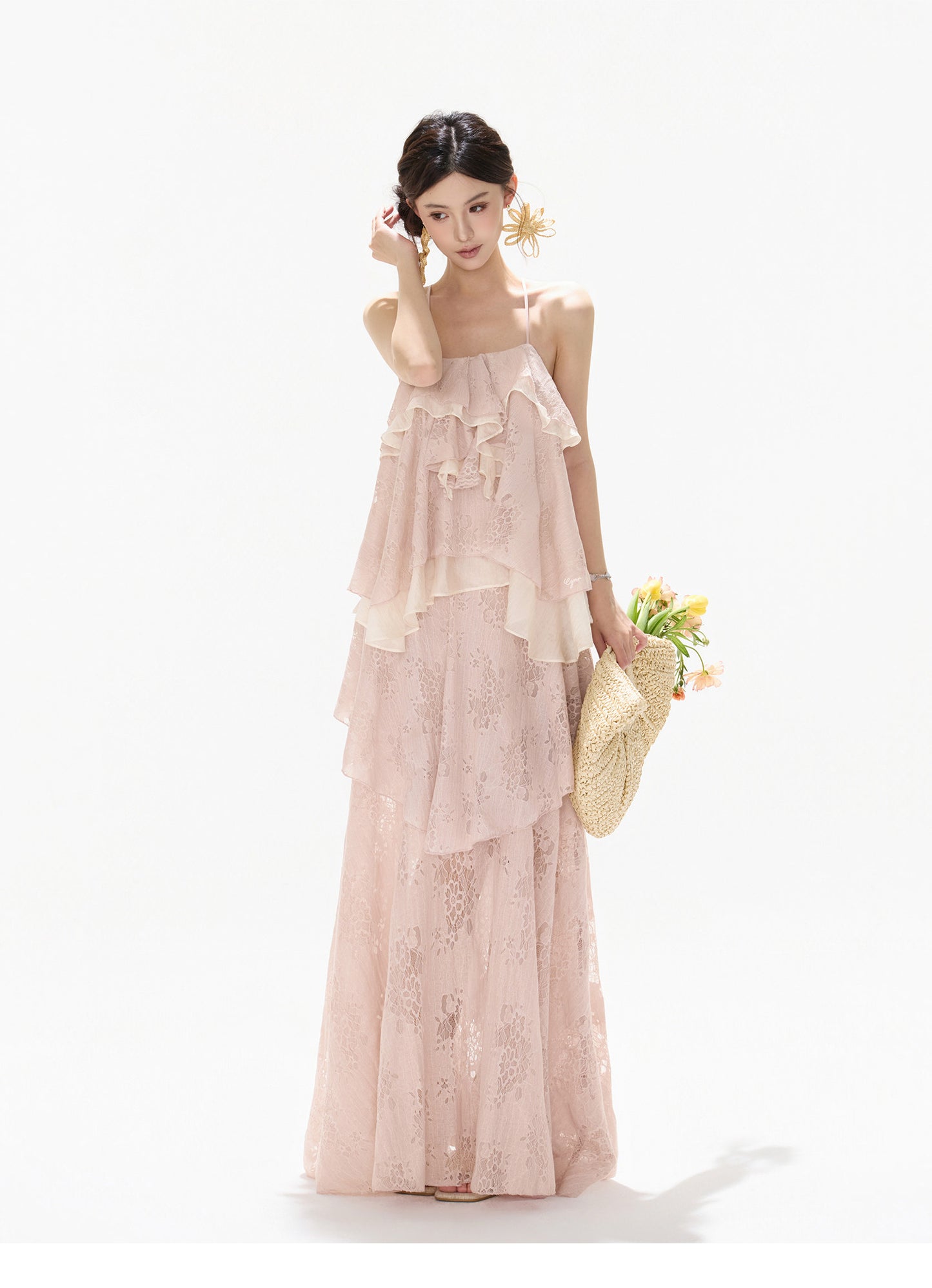 【日本在庫 】FRENCH LACE TIERED RUFFLE MAXI DRESS