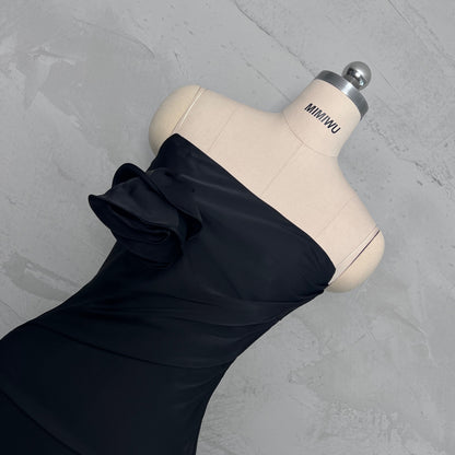 IRREGULAR SATIN BACKLESS DRESS