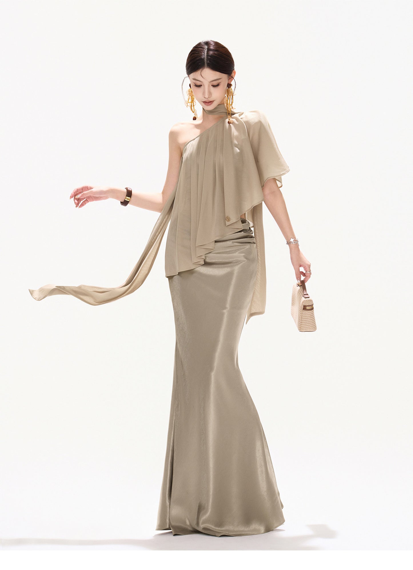 CHAMPAGNE DRAPED MERMAID SET