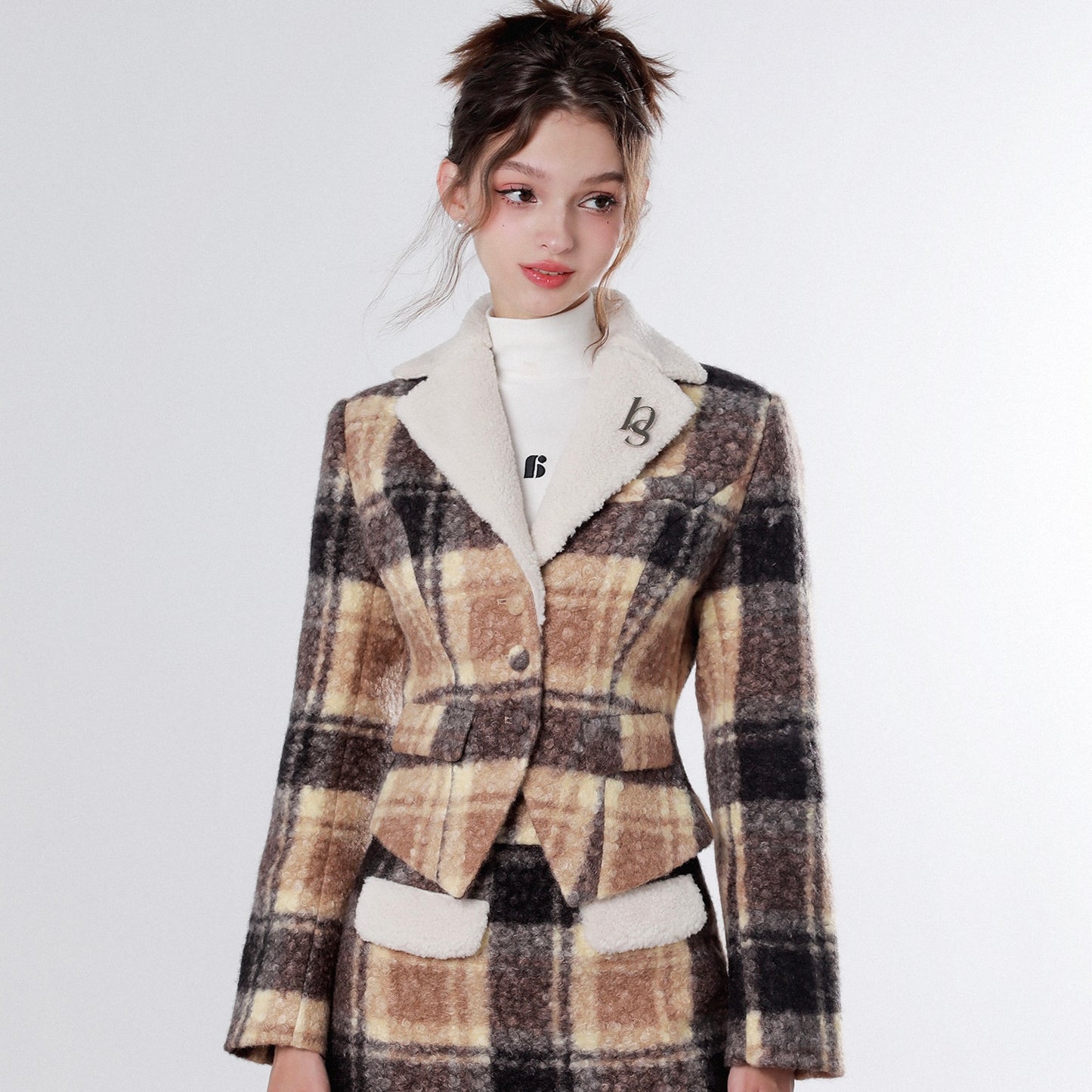 NOBLE STYLE WOOLEN SUIT