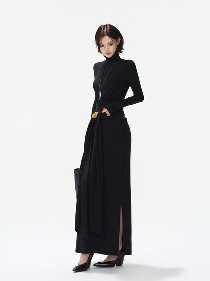 BLACK TURTLENECK DRAPED WAIST KNIT MAXI DRESS ブラック 着用イメージ 2