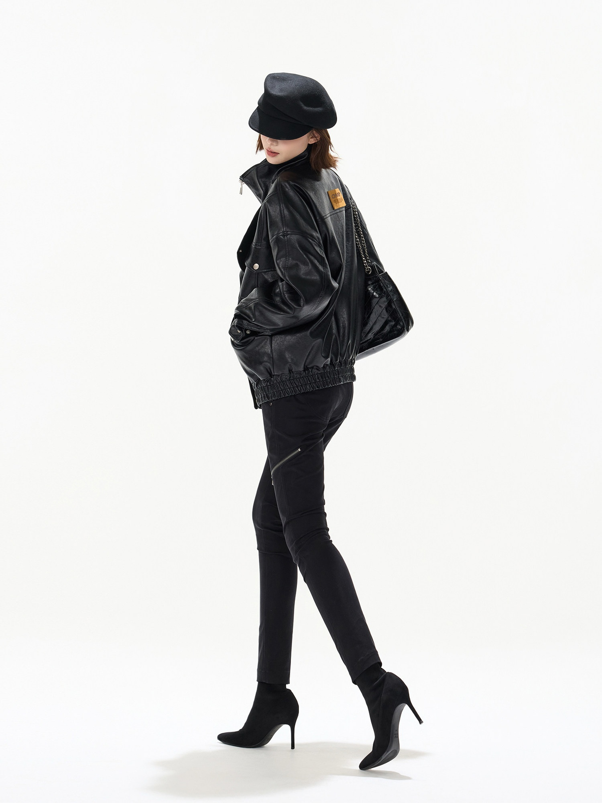 BLACK DOUBLE BREASTED PU PADDED JACKET ブラック 着用イメージ 8