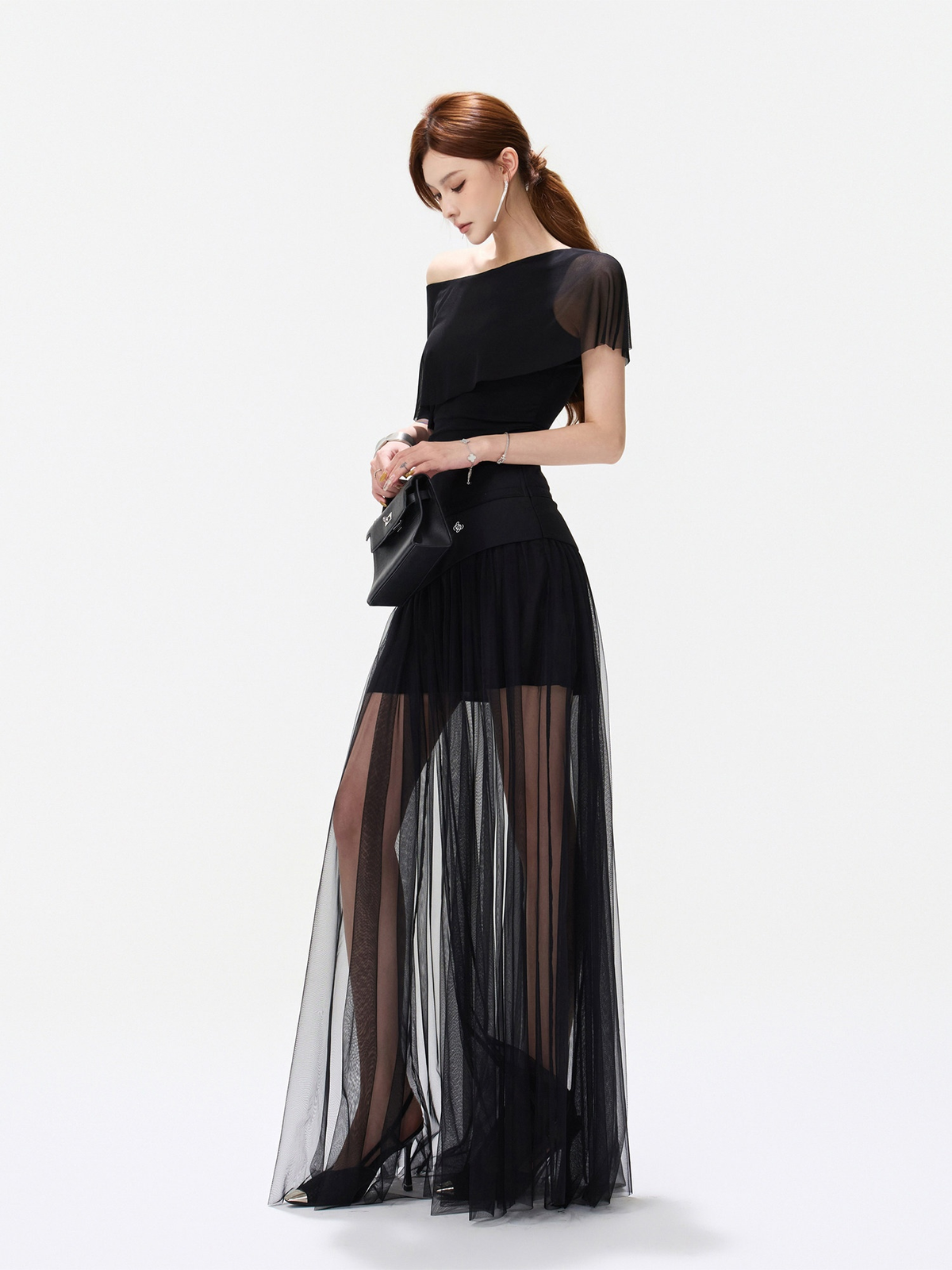 BLACK ASYMMETRIC MESH TOP AND SHEER MAXI SKIRT ブラック 着用イメージ 6