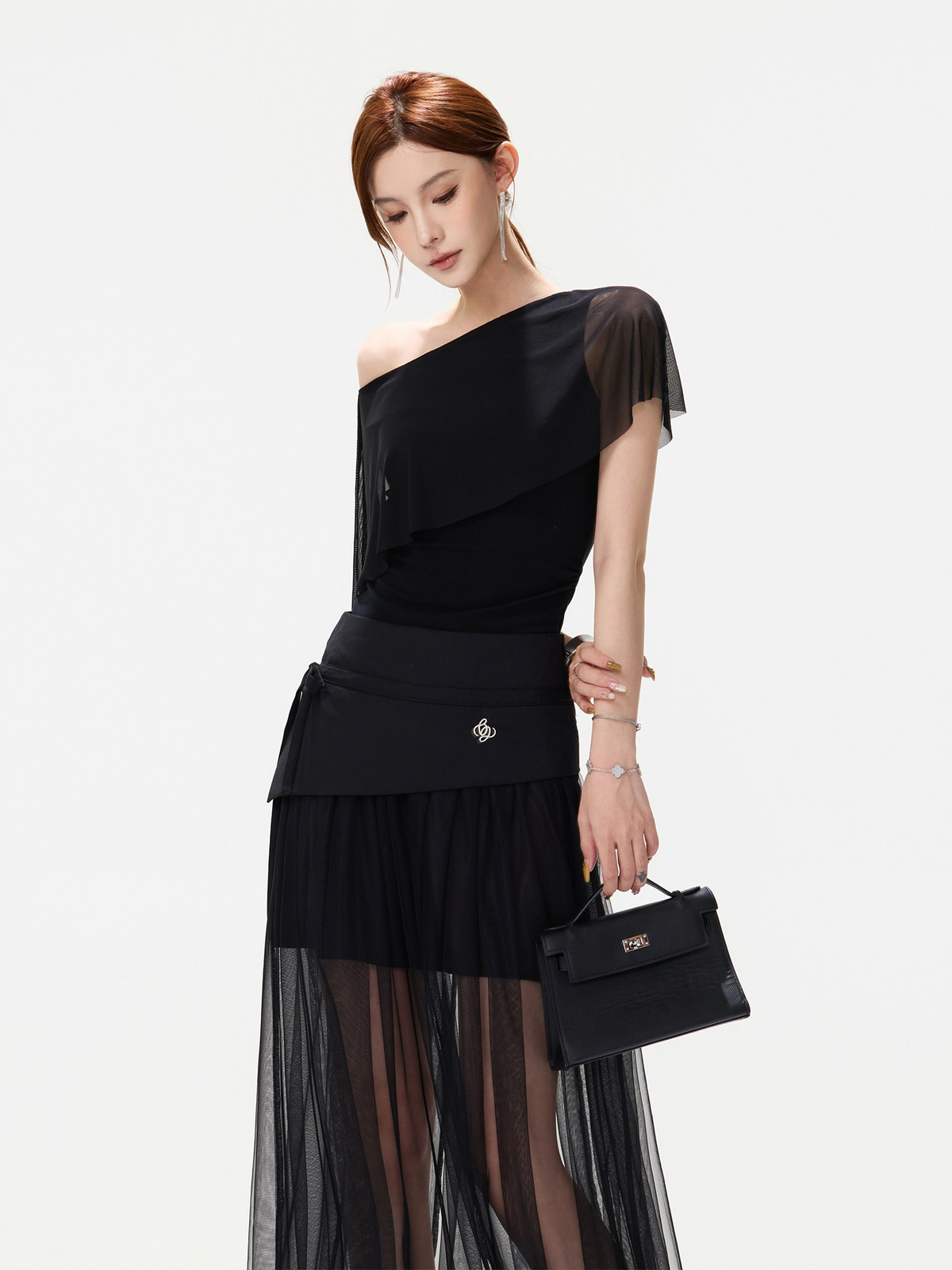 BLACK ASYMMETRIC MESH TOP AND SHEER MAXI SKIRT ブラック 着用イメージ 8